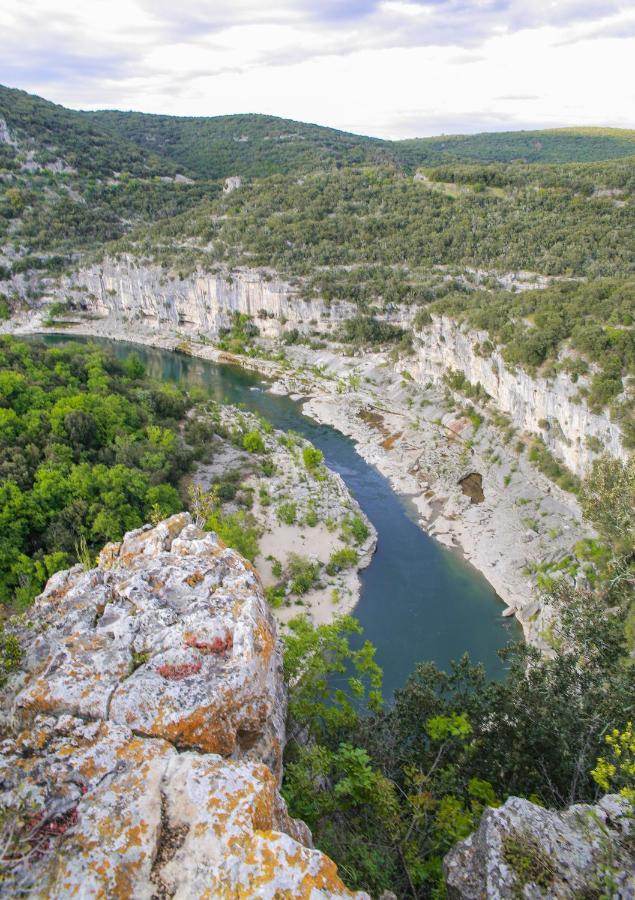 Bed and Breakfast Les Yourtes De Provence Saint-Paulet-de-Caisson Экстерьер фото